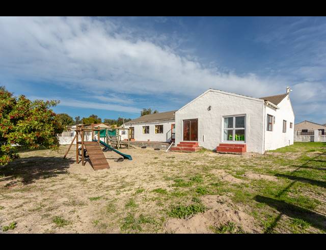 340M² BUSINESS FOR SALE IN NORTHPINE